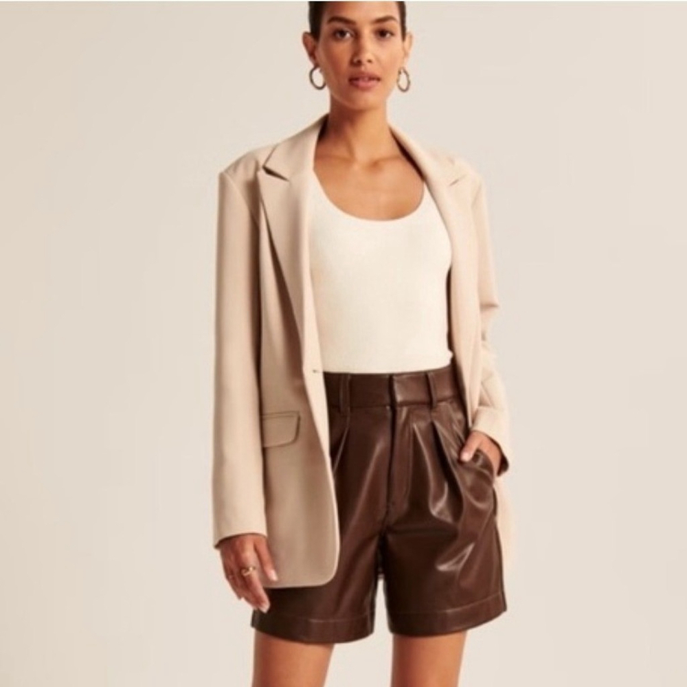 Abercrombie & Fitch Chocolate Brown Vegan Leather Shorts Sz S NWT